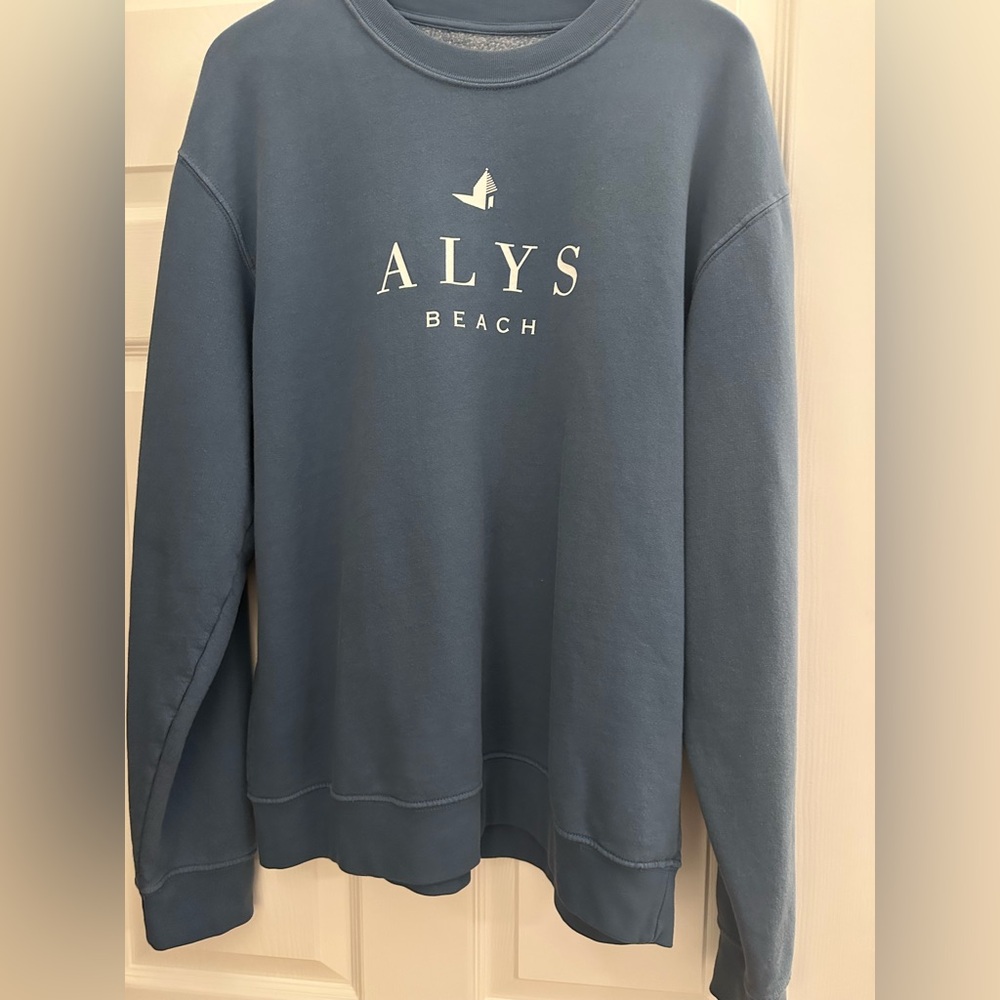 Alys Beach sweatshirt blue size M